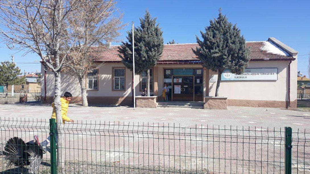 Yenicekaya Abidin Türksever İlkokulu